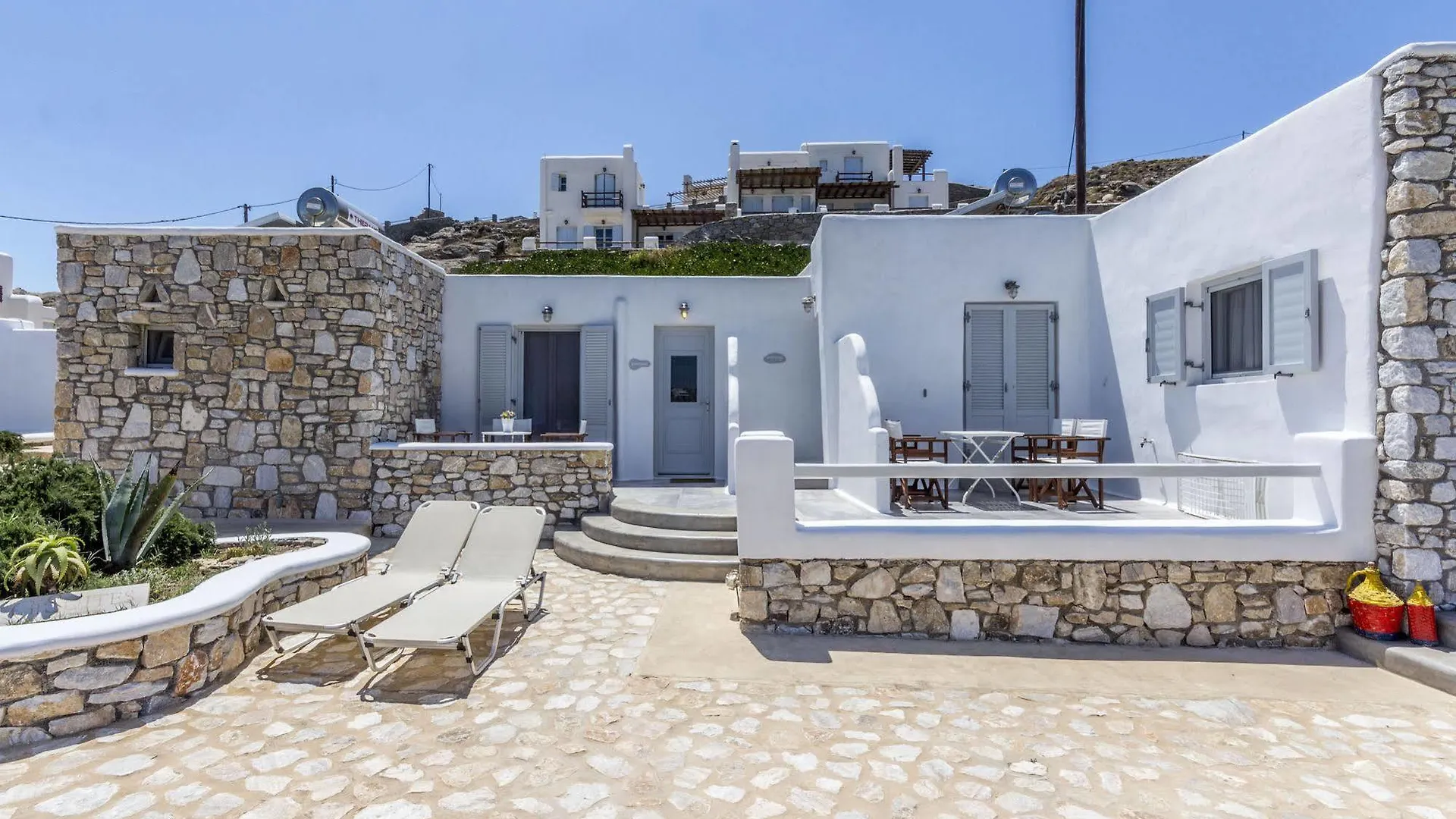 Lavish Suites Agios Ioannis Diakoftis